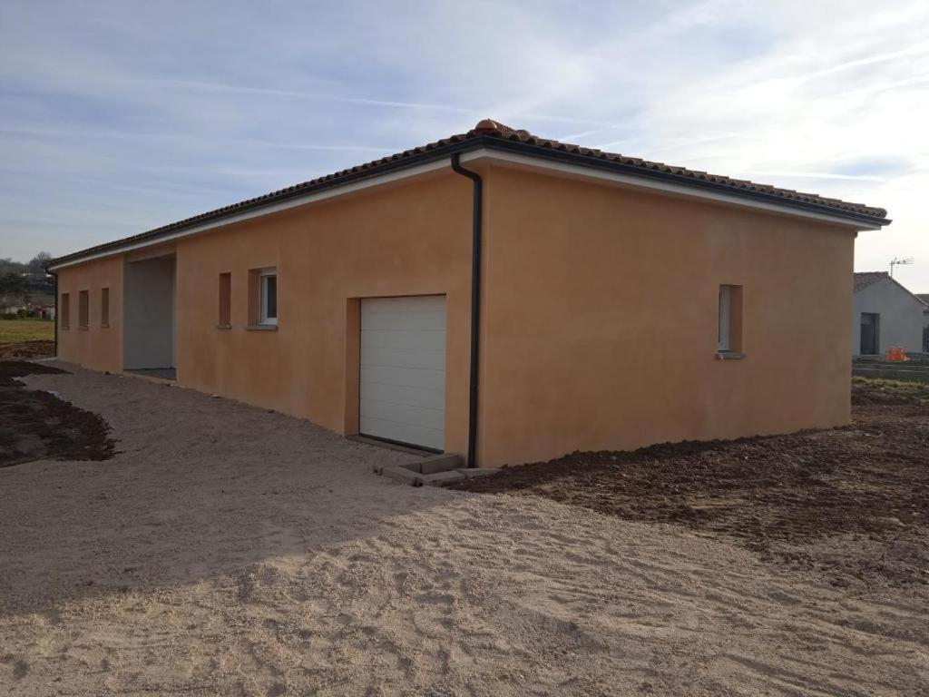 La Villa Des Muriers Tres Spacieuse Dans Un Environnement Calme Malause Exteriör bild